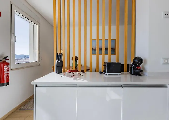 Tagus Bridge View 2bdr By Lovelystay Apartamento Lisboa