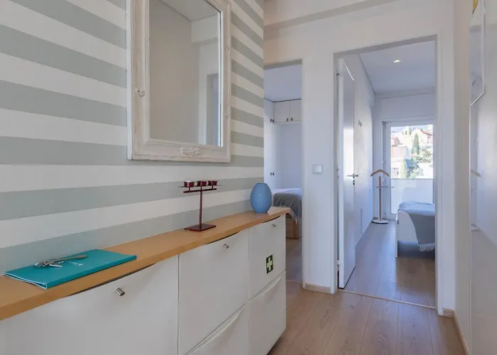 Tagus Bridge View 2bdr By Lovelystay Lissabon